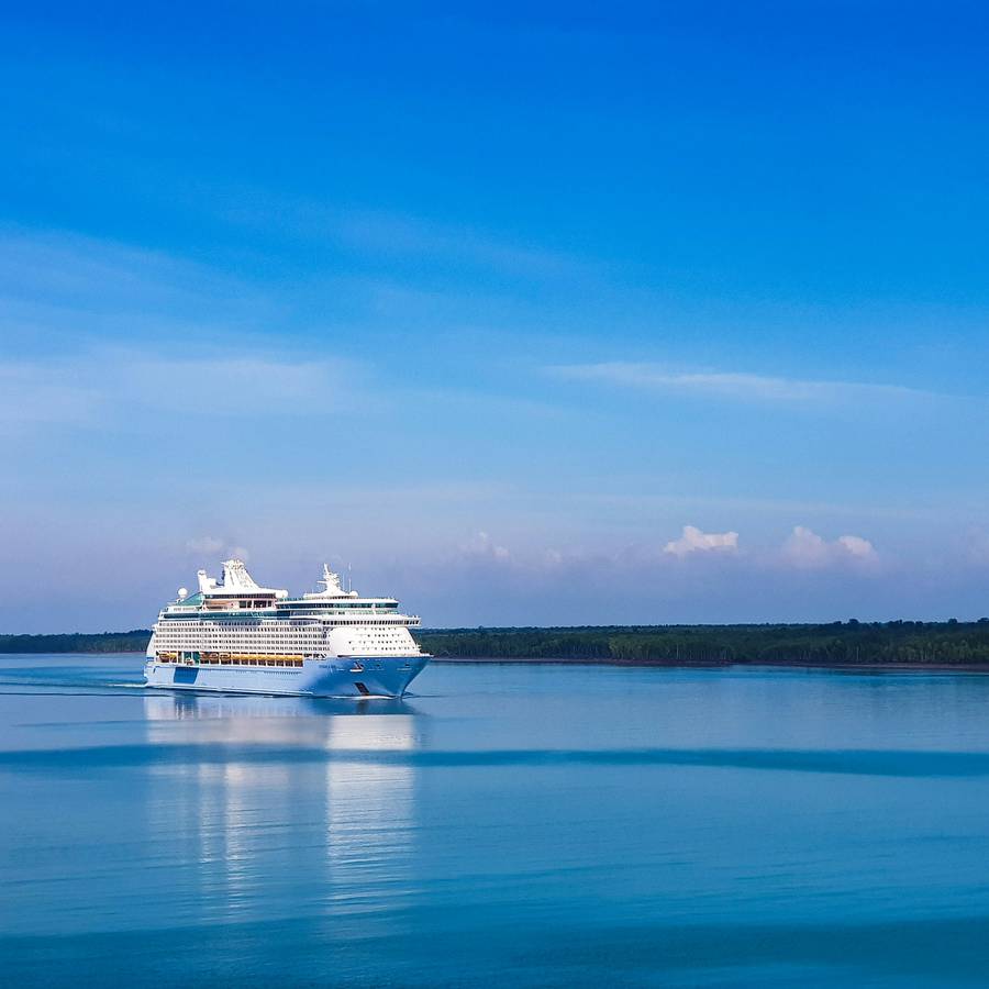 Cruise vacation